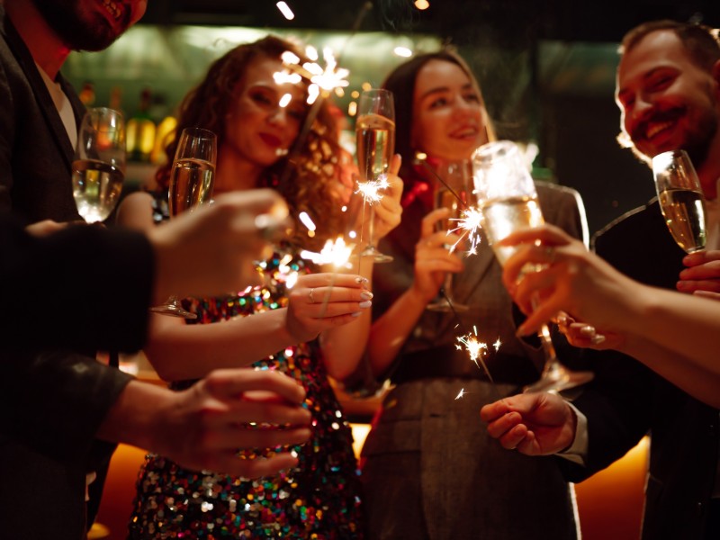 Novogodišnje korporativne proslave: Investicija u tim, kulturu i brend