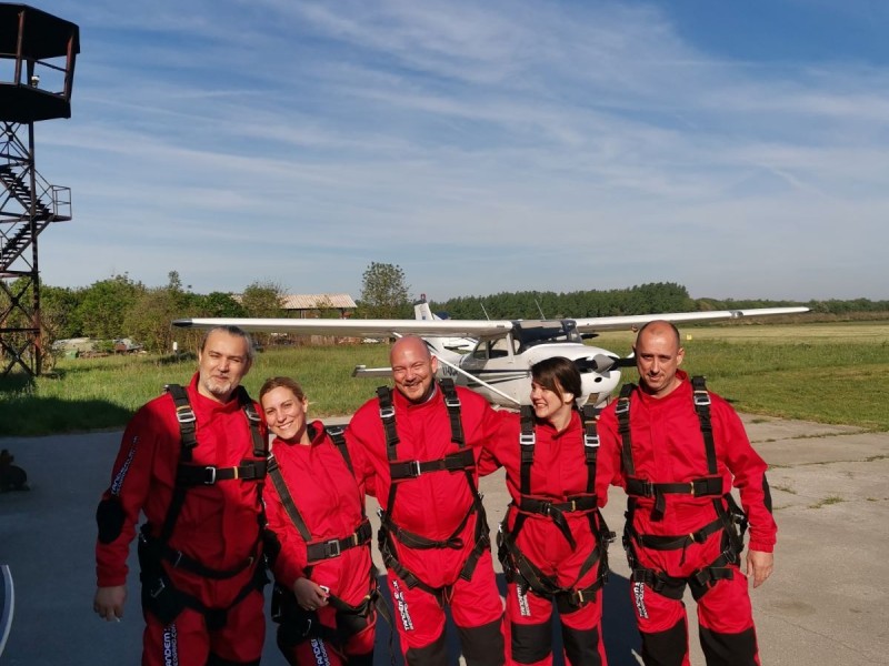 Tim pre skoka padobranom