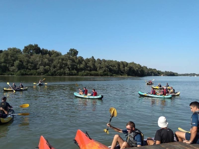 Kajakaški teambuilding